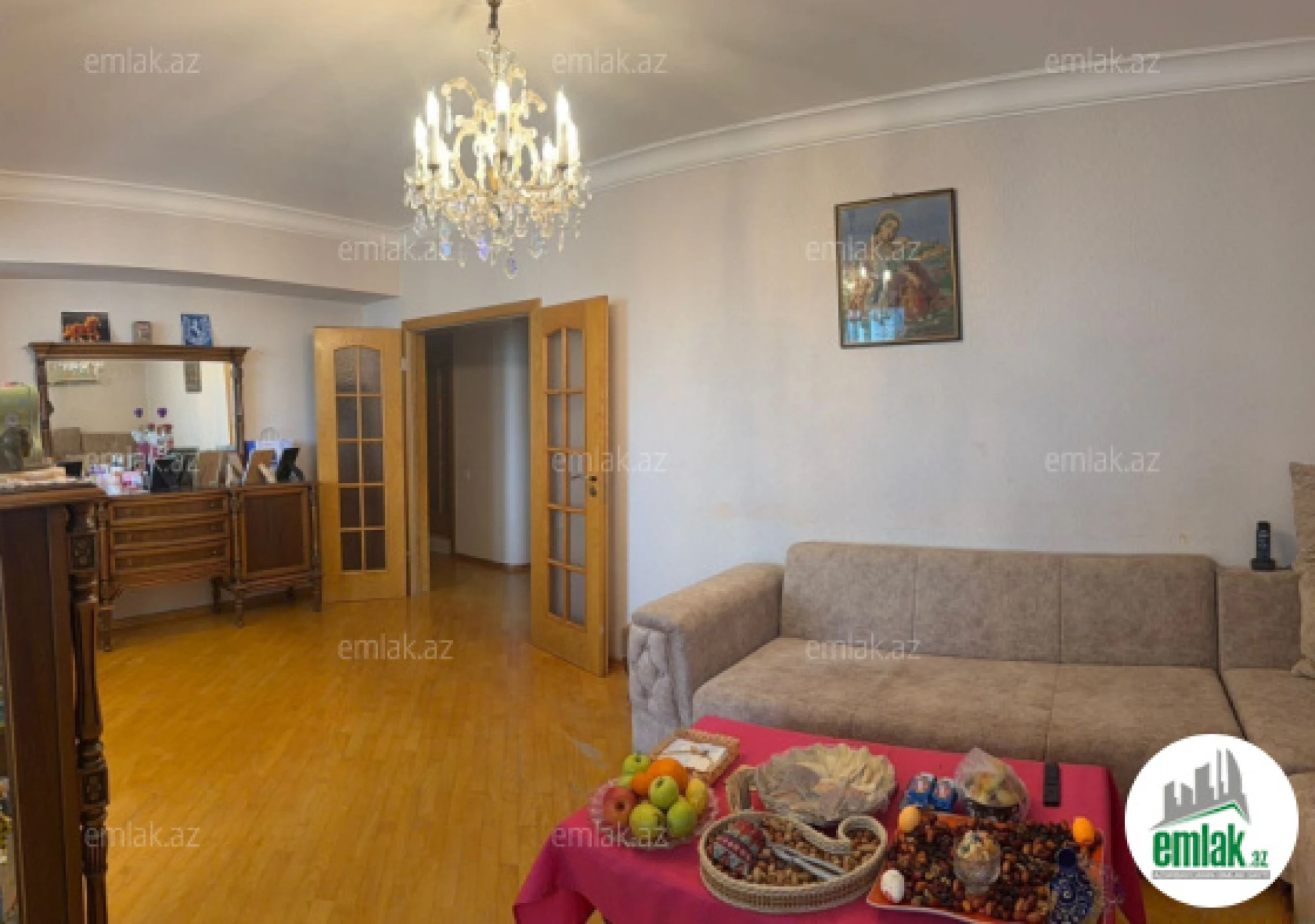 Satılır 3 otaqlı köhnə tikili 110 m²