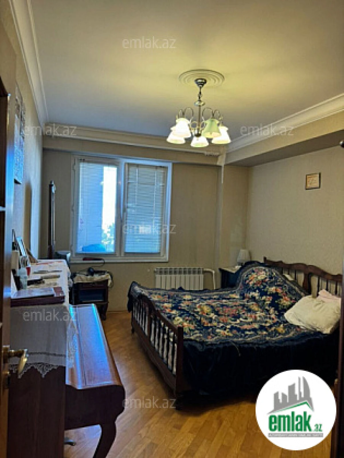 Satılır 3 otaqlı köhnə tikili 110 m²