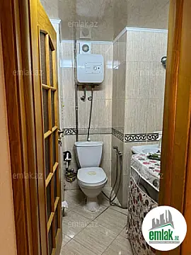 Satılır 3 otaqlı köhnə tikili 110 m²