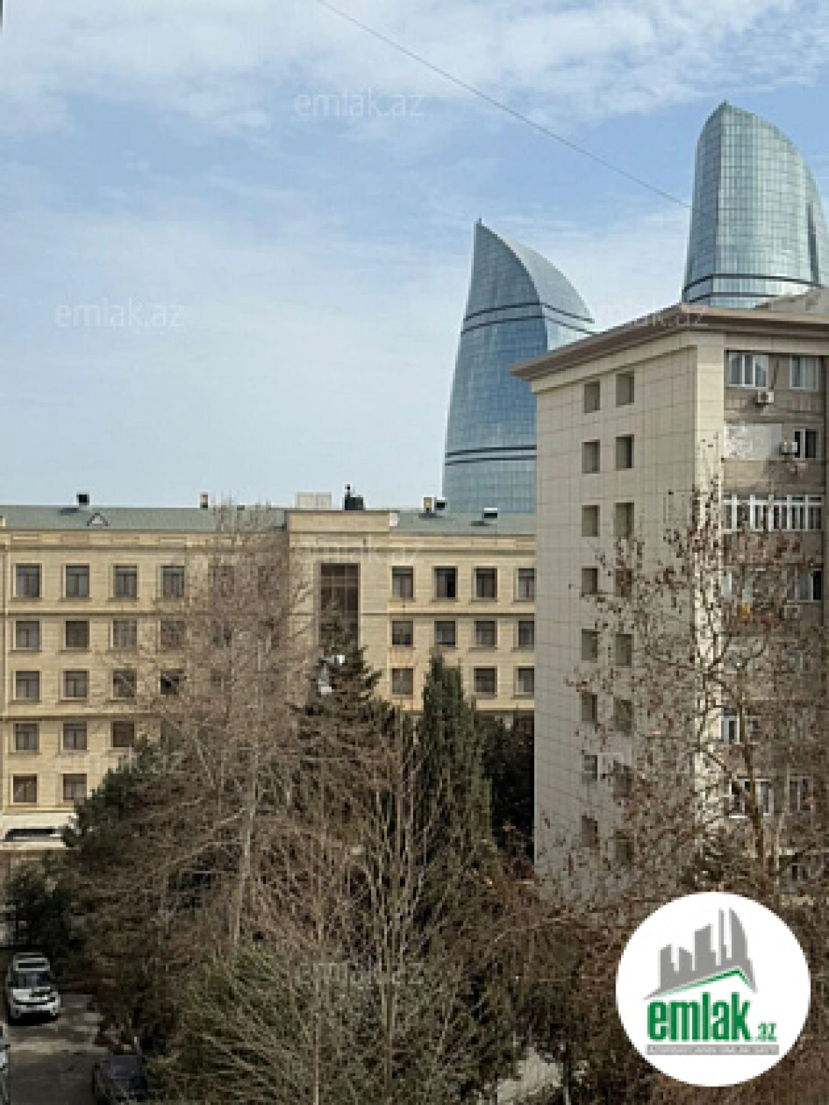 Satılır 3 otaqlı köhnə tikili 110 m²