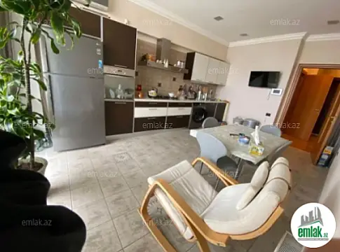 Satılır 3 otaqlı yeni tikili 140 m²