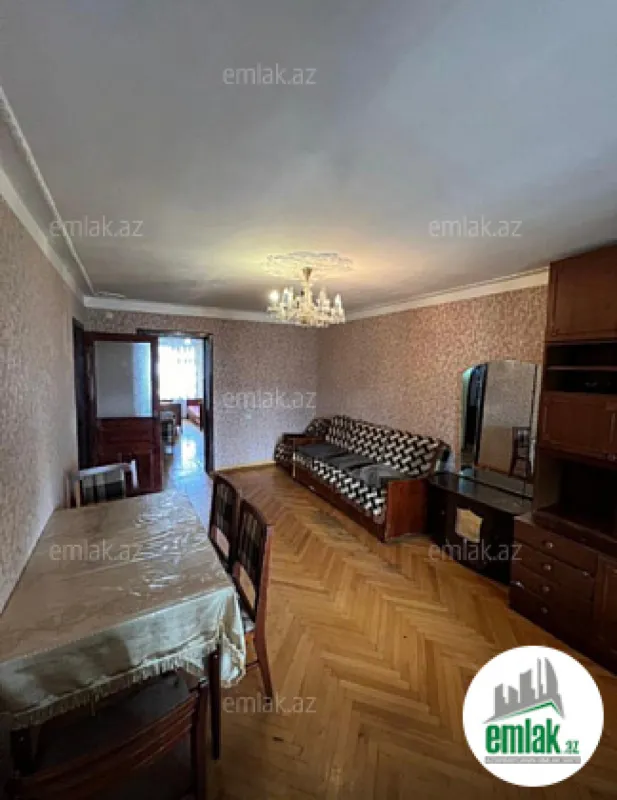 Satılır 3 otaqlı köhnə tikili 75 m²