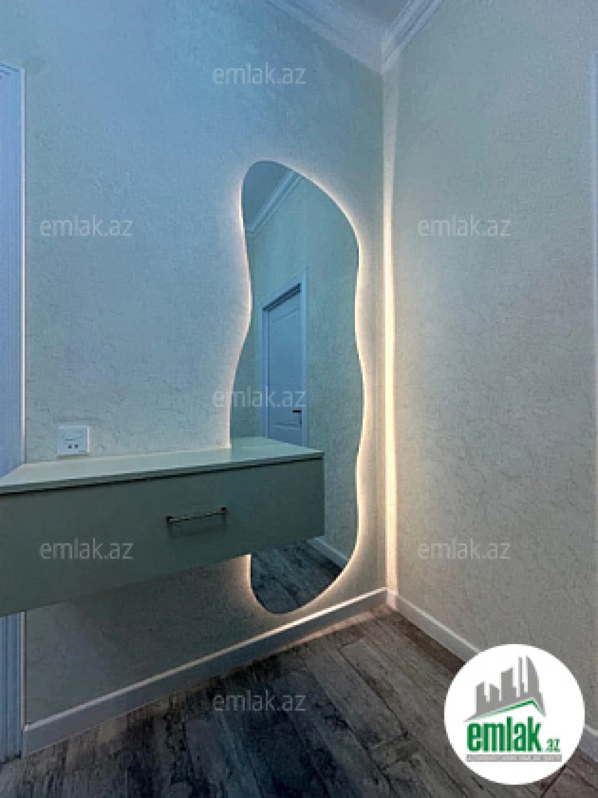 Satılır 2 otaqlı yeni tikili 80 m²