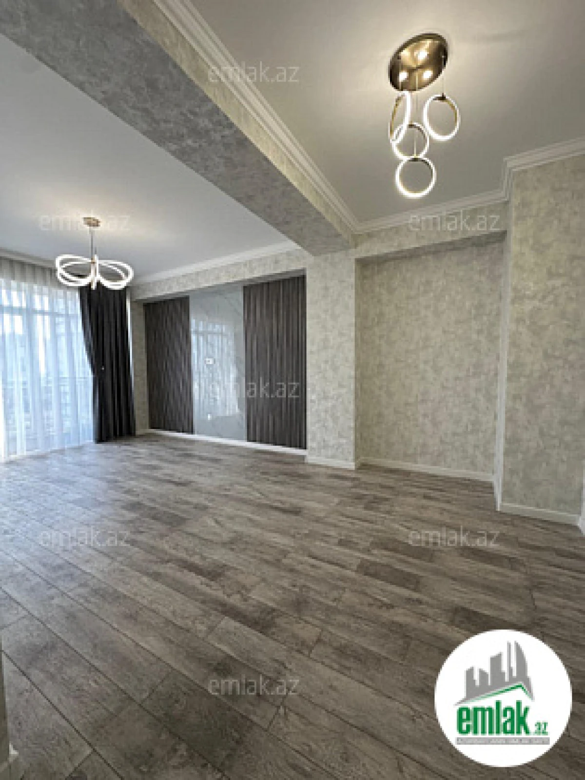 Satılır 2 otaqlı yeni tikili 80 m²
