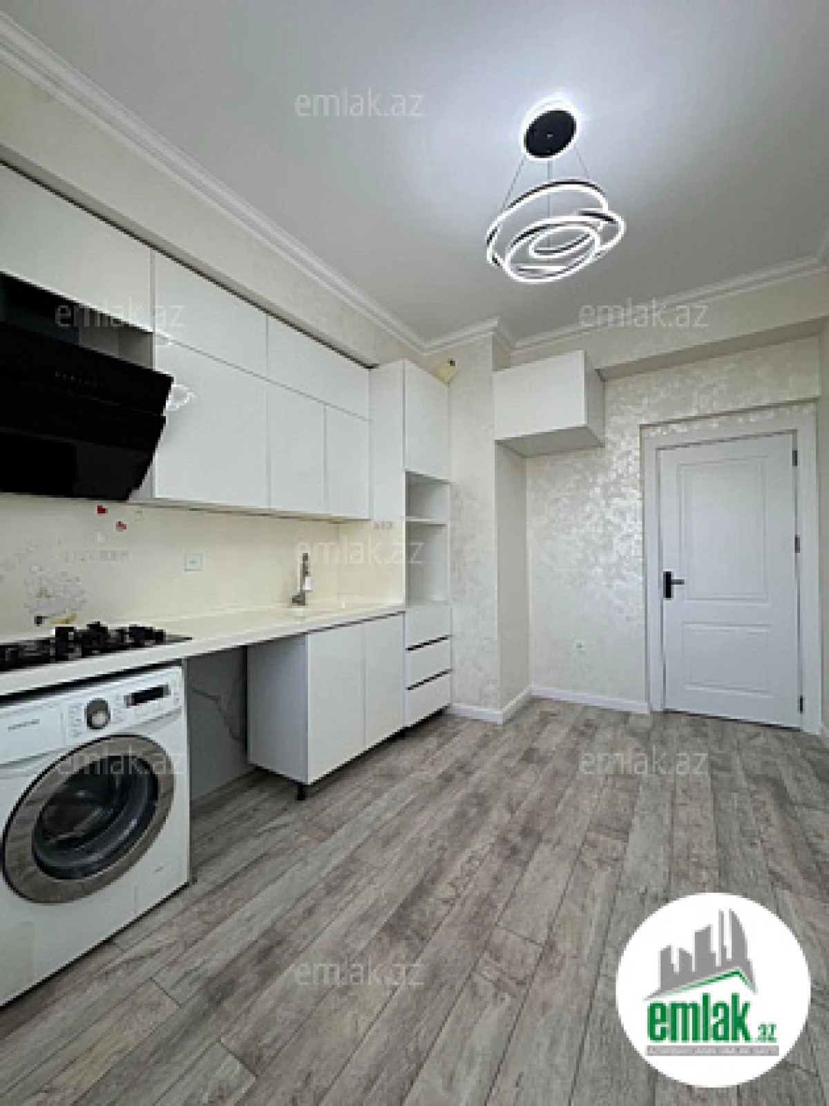 Satılır 2 otaqlı yeni tikili 80 m²