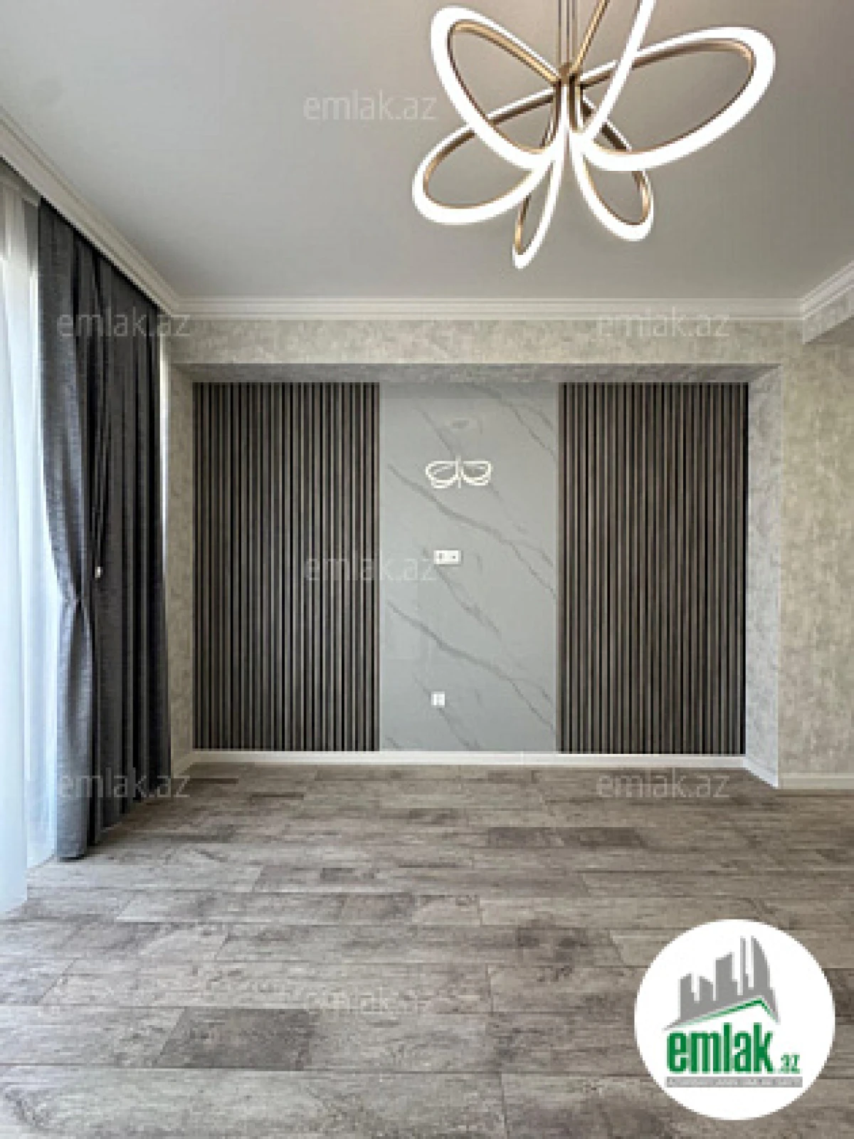 Satılır 2 otaqlı yeni tikili 80 m²