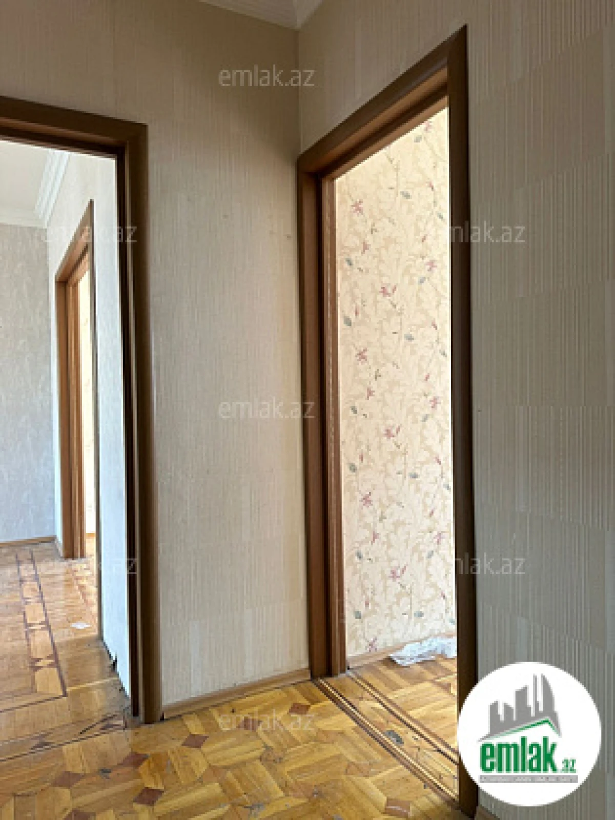 Satılır 3 otaqlı köhnə tikili 70 m²