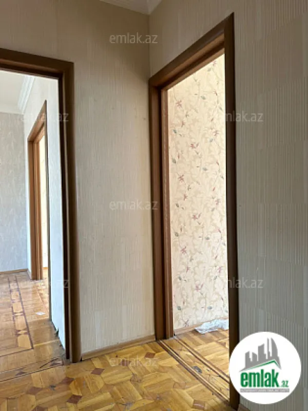 Satılır 3 otaqlı köhnə tikili 70 m²