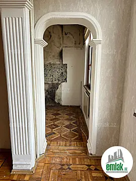 Satılır 3 otaqlı köhnə tikili 70 m²