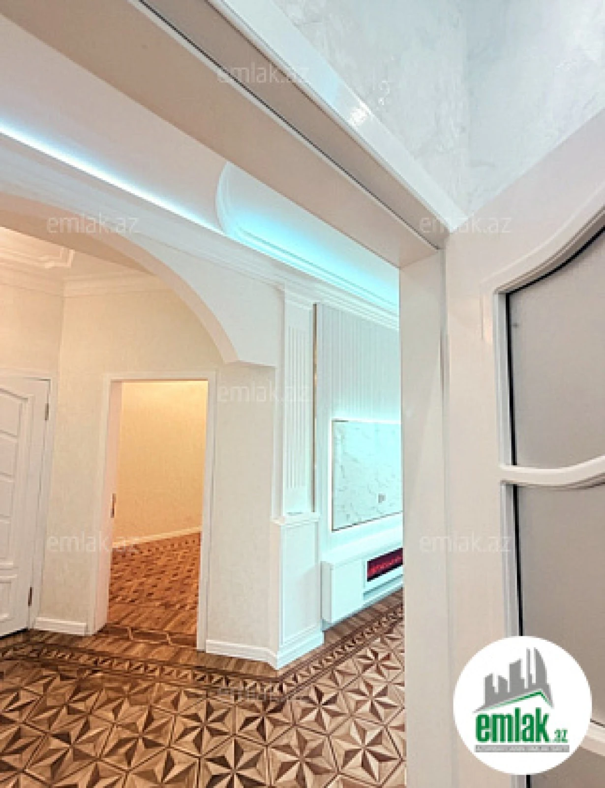 Satılır 3 otaqlı yeni tikili 85 m²