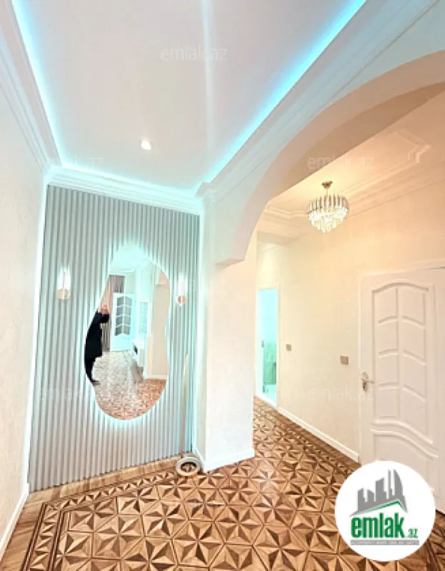 Satılır 3 otaqlı yeni tikili 85 m²