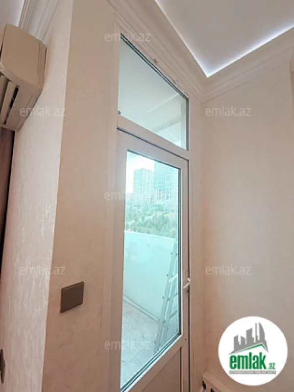 Satılır 3 otaqlı yeni tikili 85 m²