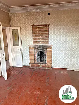 Satılır 3 otaqlı köhnə tikili 80 m²