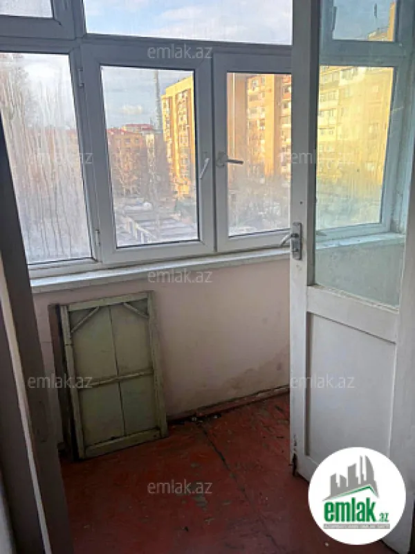 Satılır 3 otaqlı köhnə tikili 80 m²