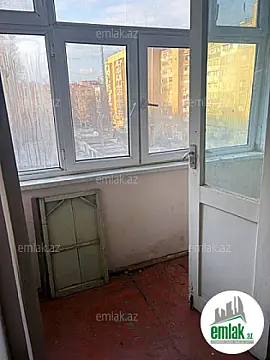 Satılır 3 otaqlı köhnə tikili 80 m²