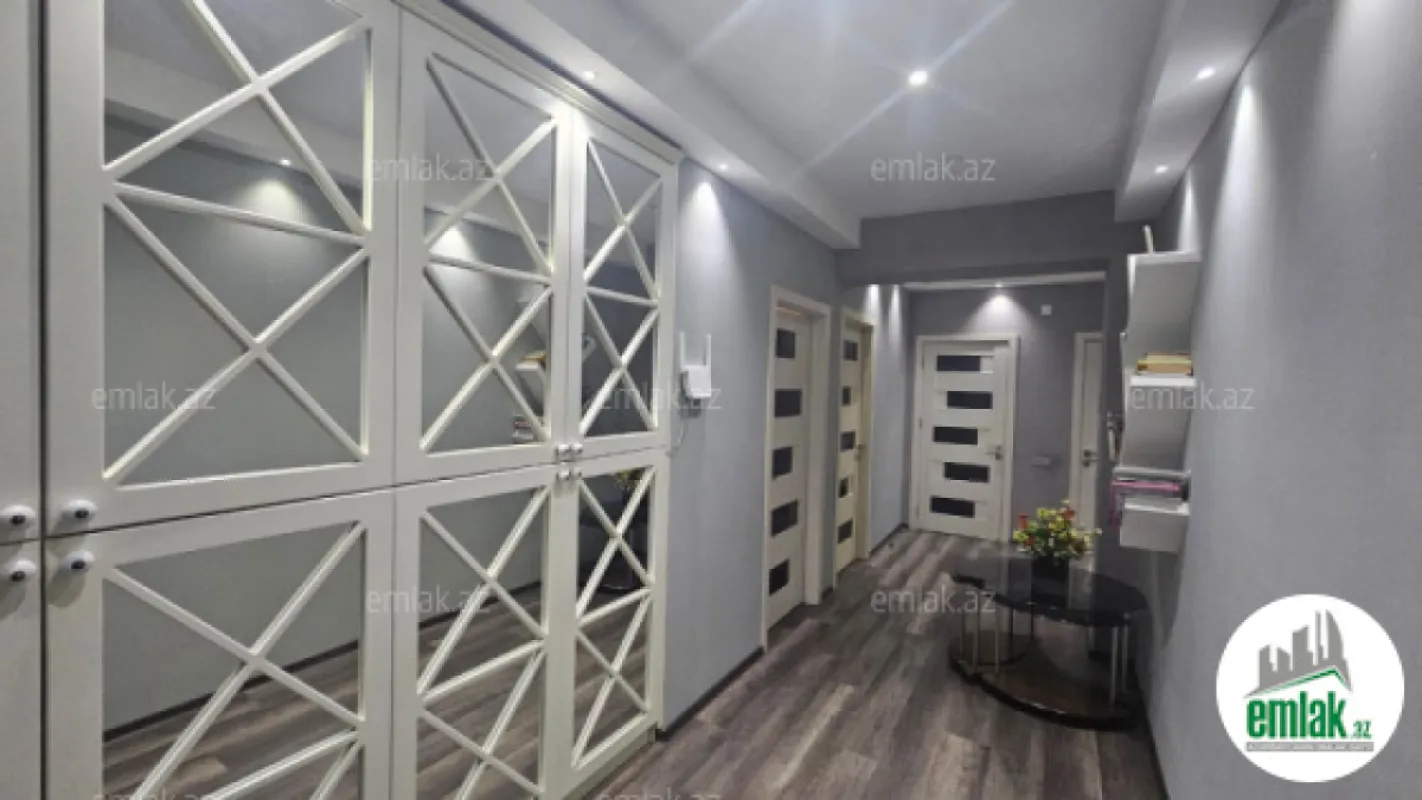 Satılır 2 otaqlı yeni tikili 100 m²