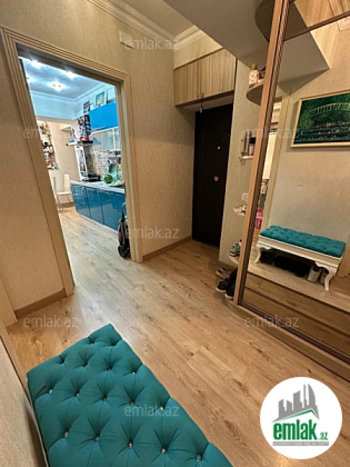 Satılır 2 otaqlı köhnə tikili 72 m²