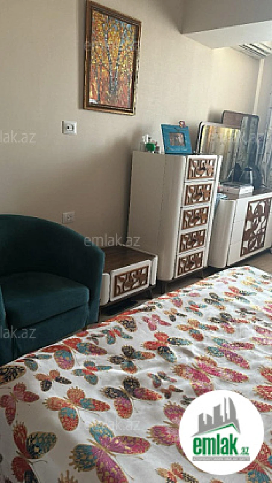 Satılır 2 otaqlı köhnə tikili 72 m²
