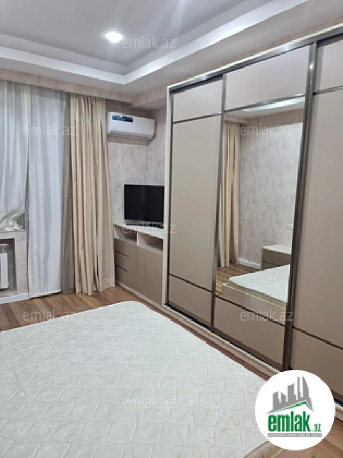 Satılır 3 otaqlı yeni tikili 101 m²