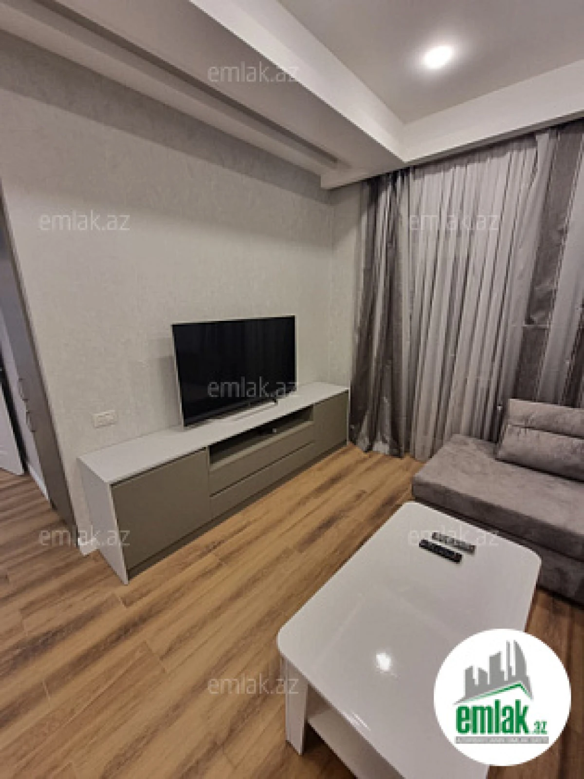 Satılır 3 otaqlı yeni tikili 101 m²