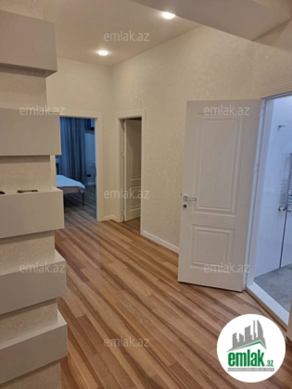 Satılır 3 otaqlı yeni tikili 101 m²