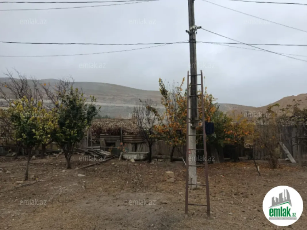 Satılır 3 otaqlı obyekt 12000 m²