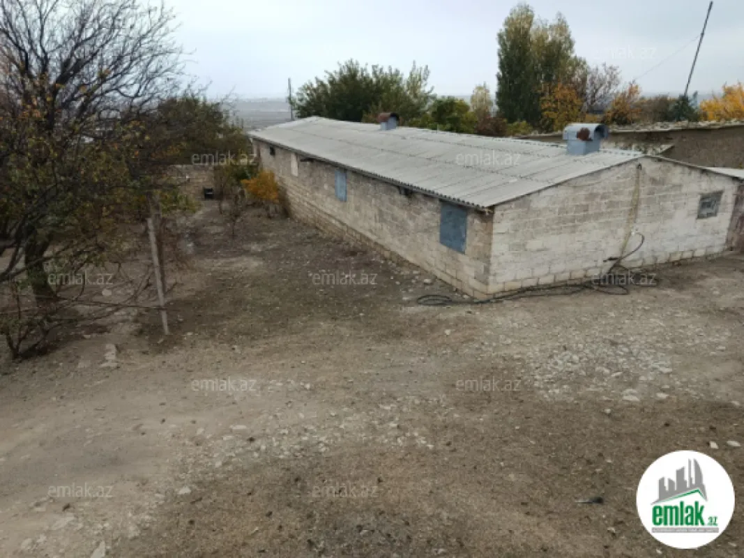 Satılır 3 otaqlı obyekt 12000 m²