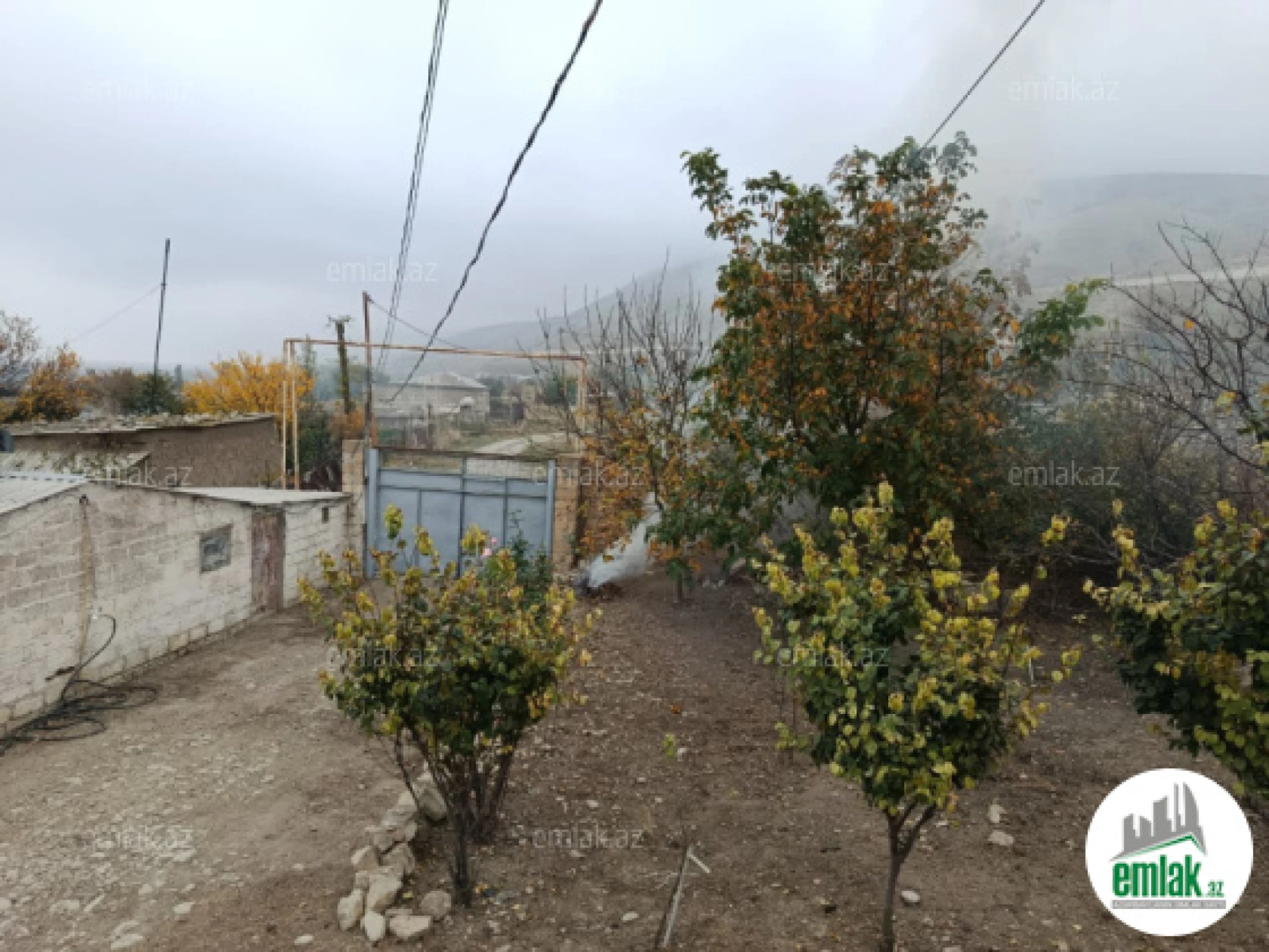 Satılır 3 otaqlı obyekt 12000 m²