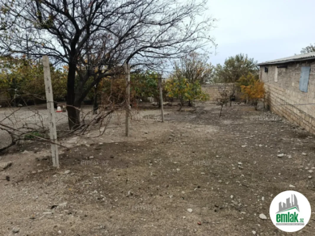 Satılır 3 otaqlı obyekt 12000 m²