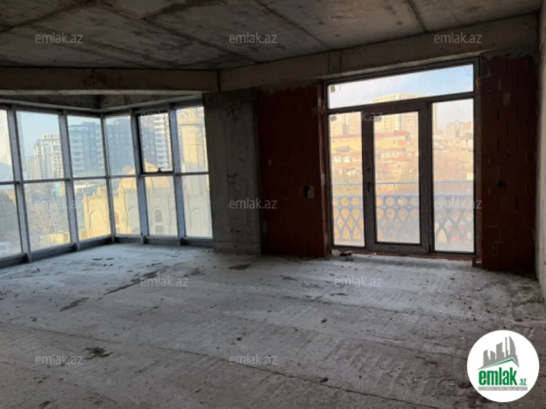 Satılır 3 otaqlı yeni tikili 147 m²