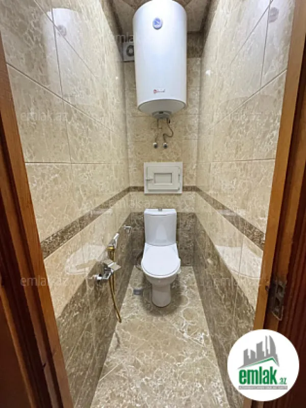 Satılır 5 otaqlı köhnə tikili 130 m²