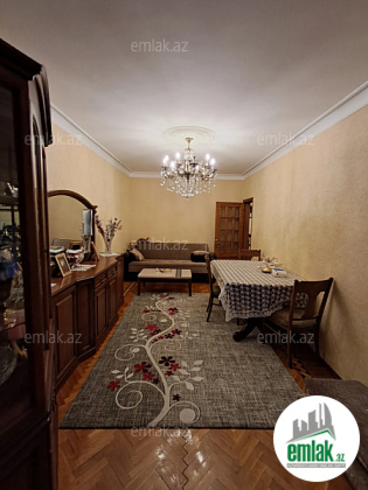 Satılır 3 otaqlı köhnə tikili 80 m²