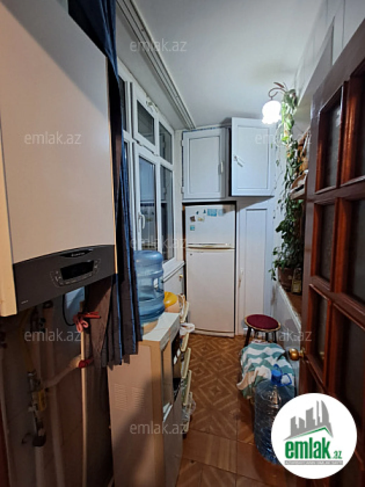 Satılır 3 otaqlı köhnə tikili 80 m²
