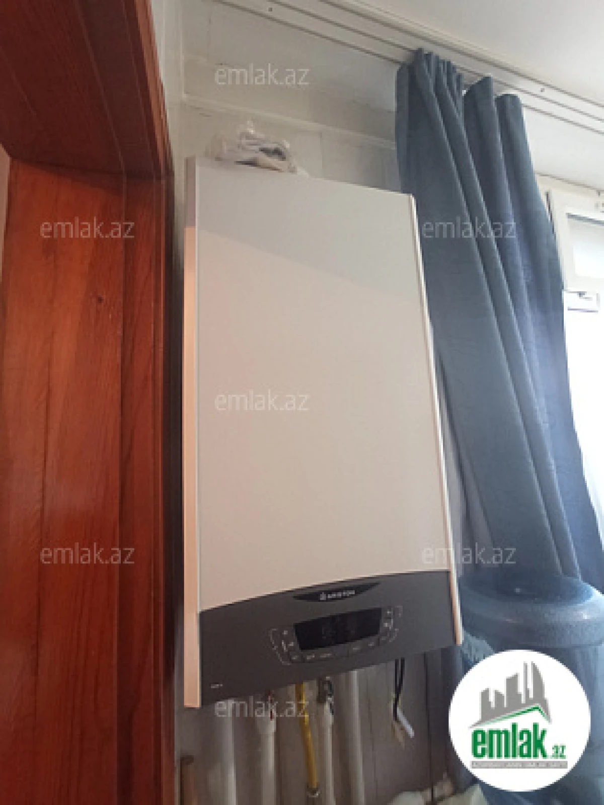 Satılır 3 otaqlı köhnə tikili 80 m²