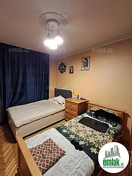 Satılır 3 otaqlı köhnə tikili 80 m²