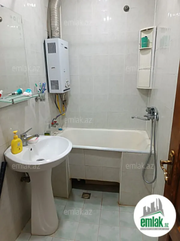 Satılır 3 otaqlı köhnə tikili 69 m²