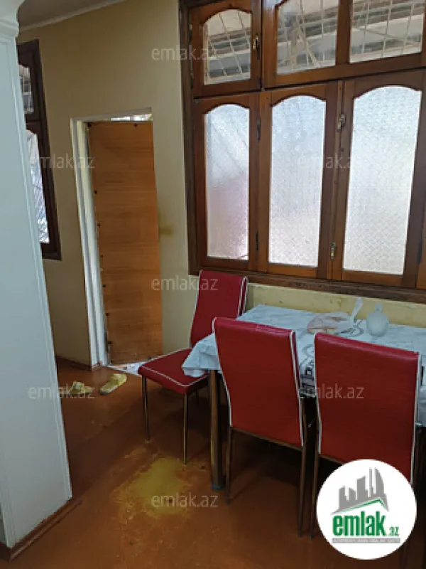Satılır 3 otaqlı köhnə tikili 69 m²