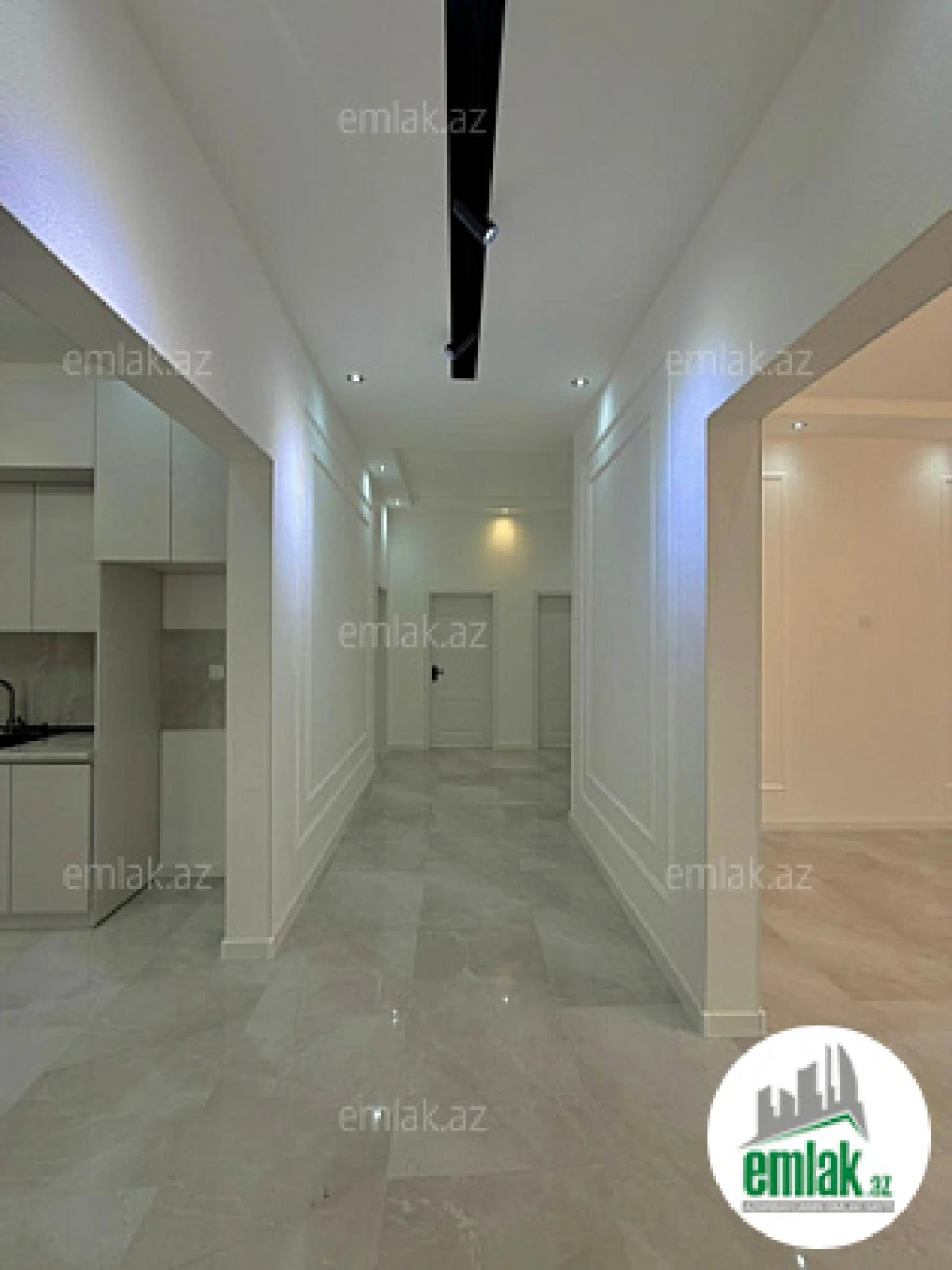 Satılır 4 otaqlı mənzil 150 m²
