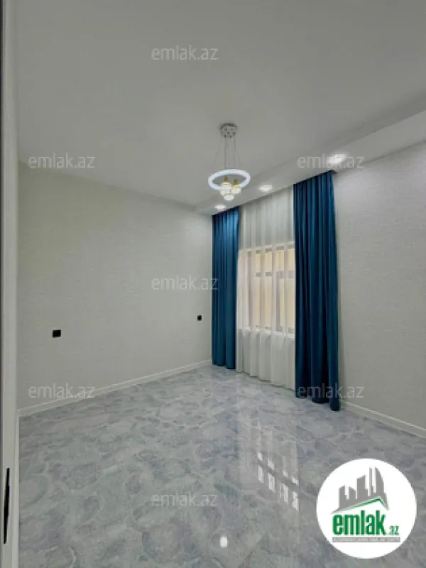 Satılır 4 otaqlı mənzil 150 m²