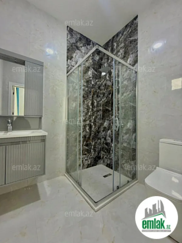 Satılır 4 otaqlı mənzil 150 m²