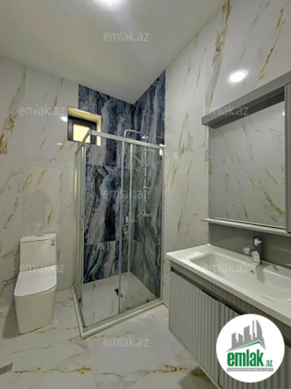 Satılır 4 otaqlı mənzil 150 m²