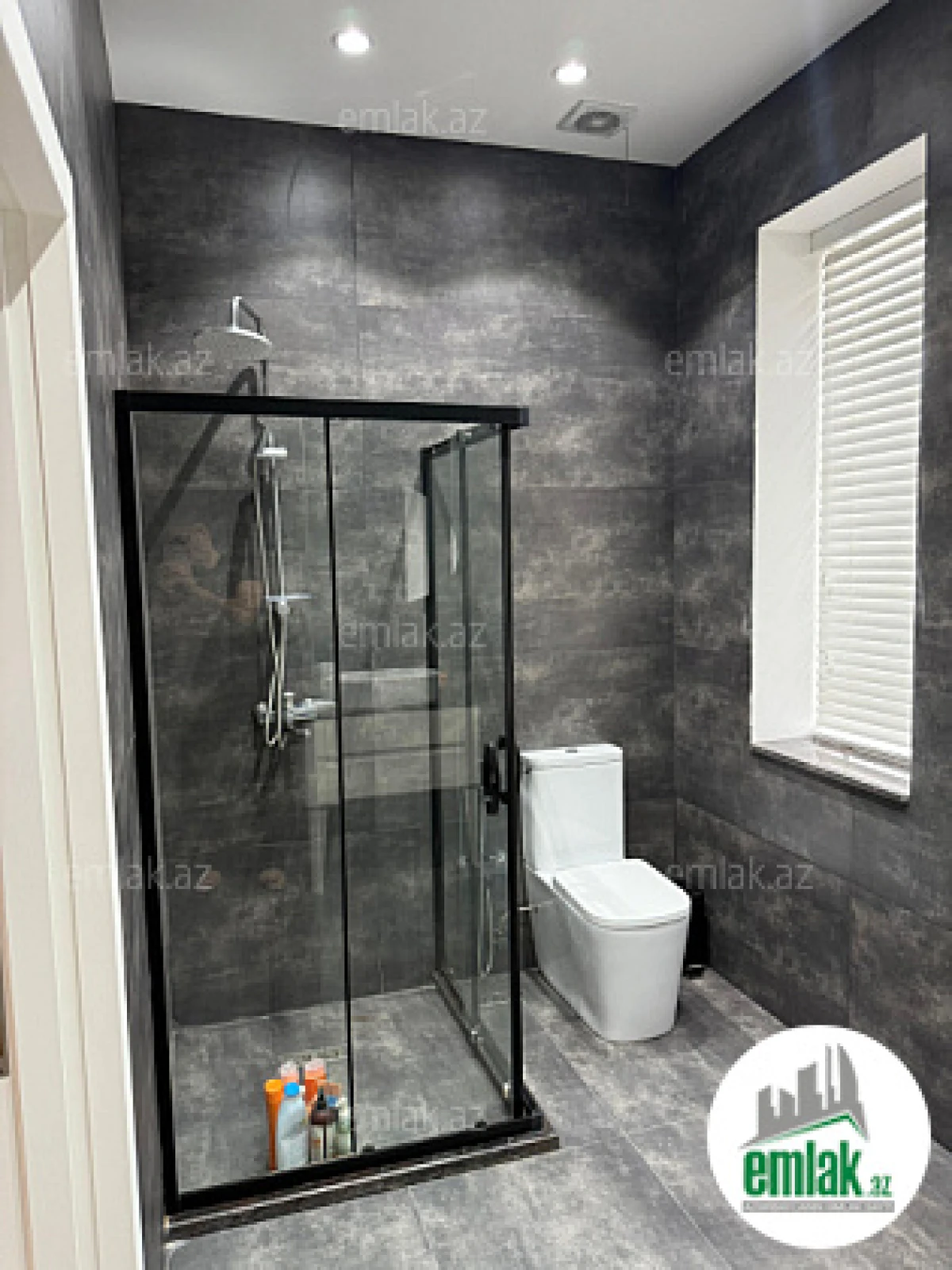 Satılır 5 otaqlı həyət evi 142 m²