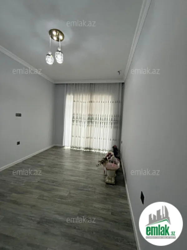 Satılır 5 otaqlı həyət evi 142 m²
