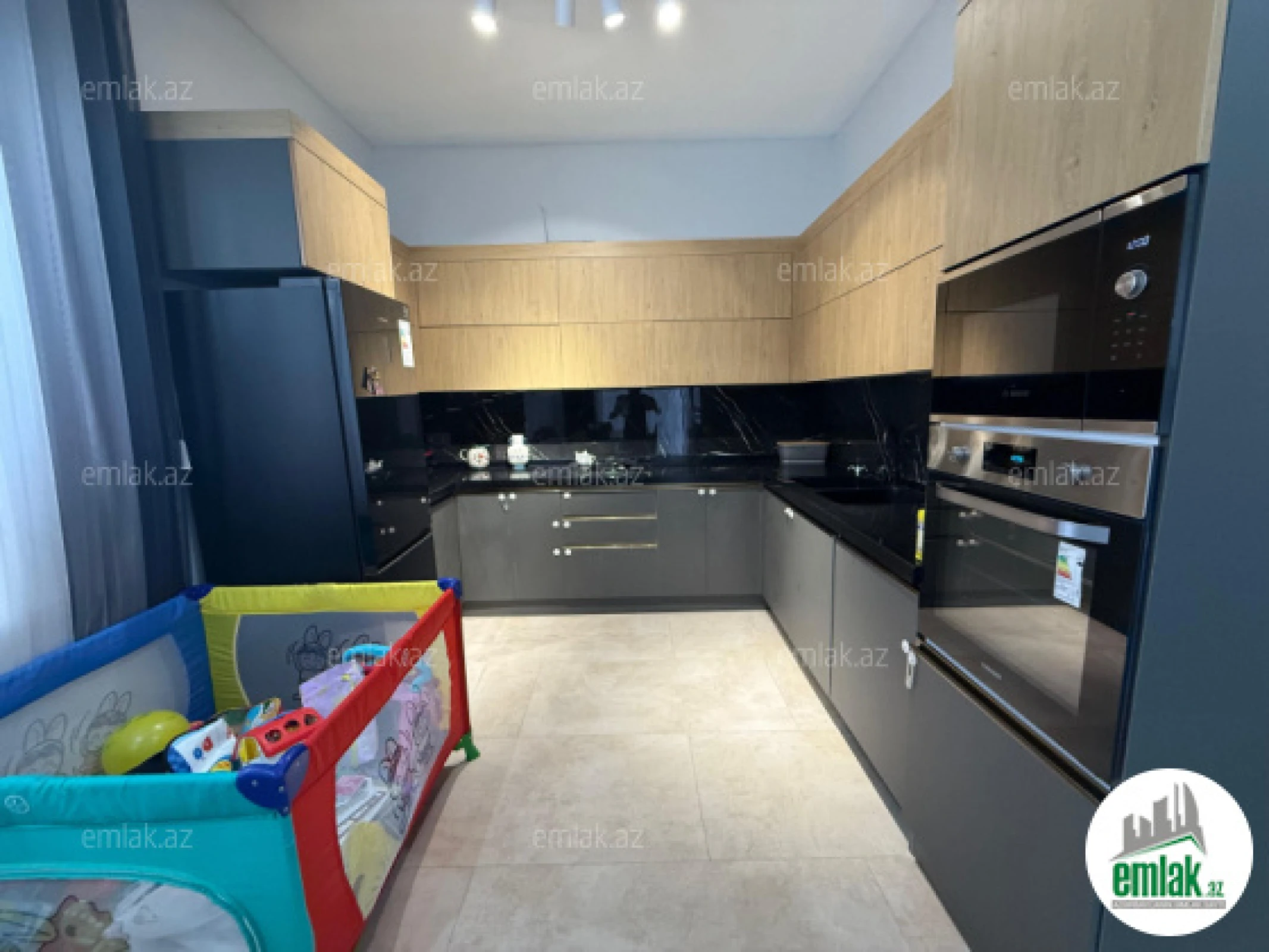 Satılır 5 otaqlı həyət evi 142 m²