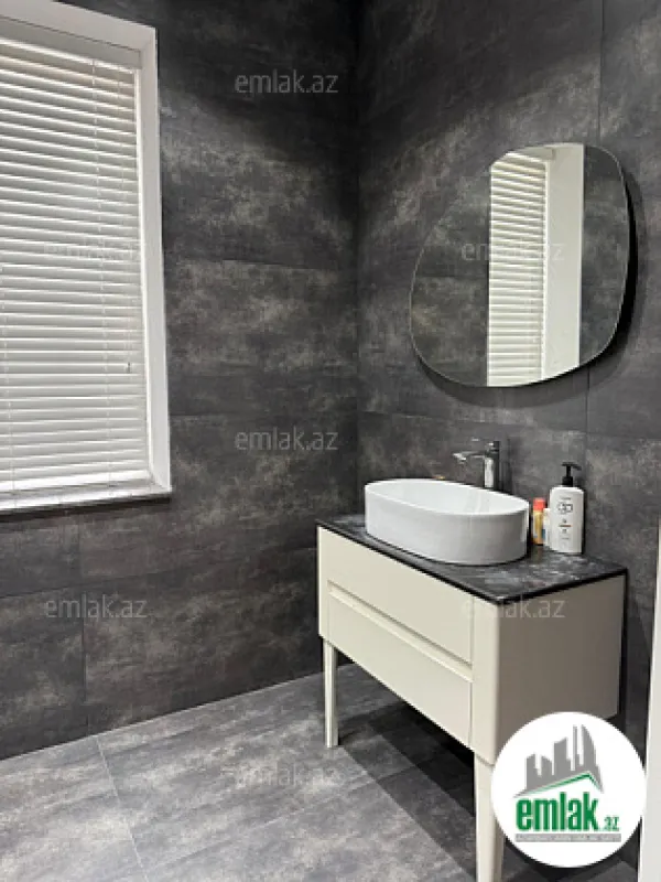 Satılır 5 otaqlı həyət evi 142 m²