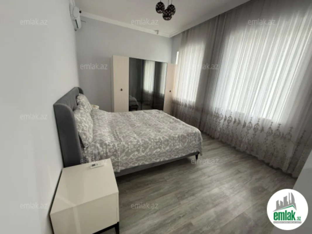 Satılır 5 otaqlı həyət evi 142 m²