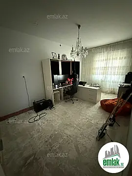 Satılır 4 otaqlı köhnə tikili 110 m² — Bakı 4 otaq 110.00 m²
