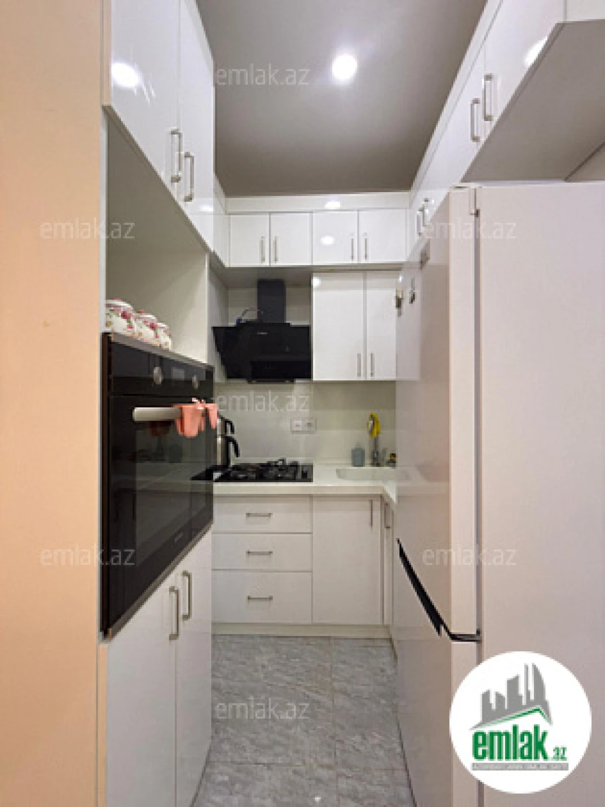 Satılır 1 otaqlı yeni tikili 27 m²