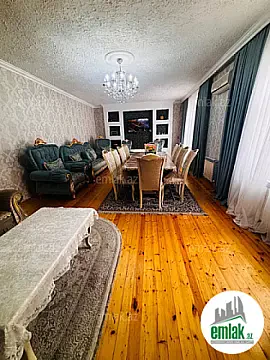 Satılır 8 otaqlı həyət evi 250 m² — Bakı 8 otaq 250.00 m²