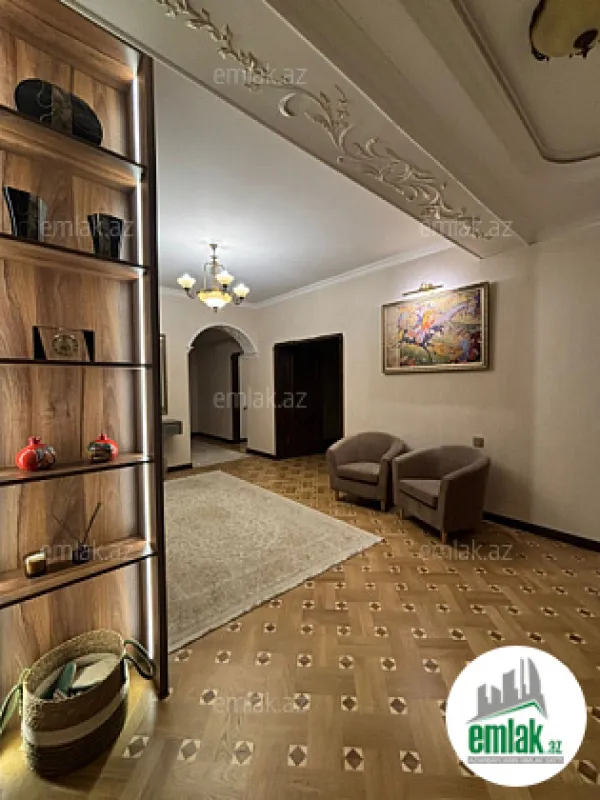 Satılır 4 otaqlı yeni tikili 165 m²